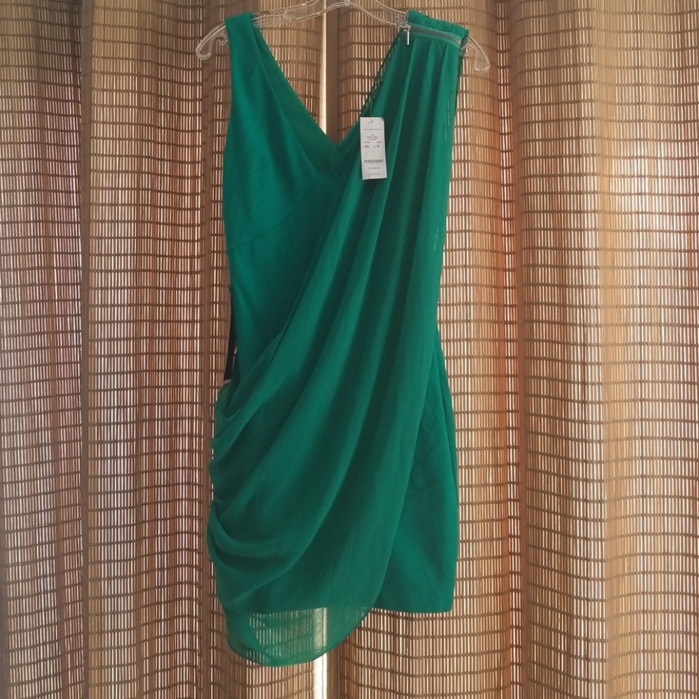 bebe sz xs Emerald Green sash mini-dress